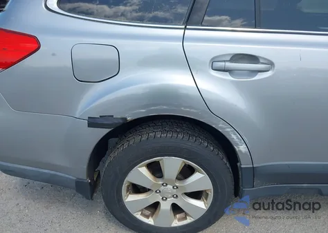 2010 Subaru Outback 2.5I Premium из США, поврежденный, VIN 4S4BRBGC7A3379357